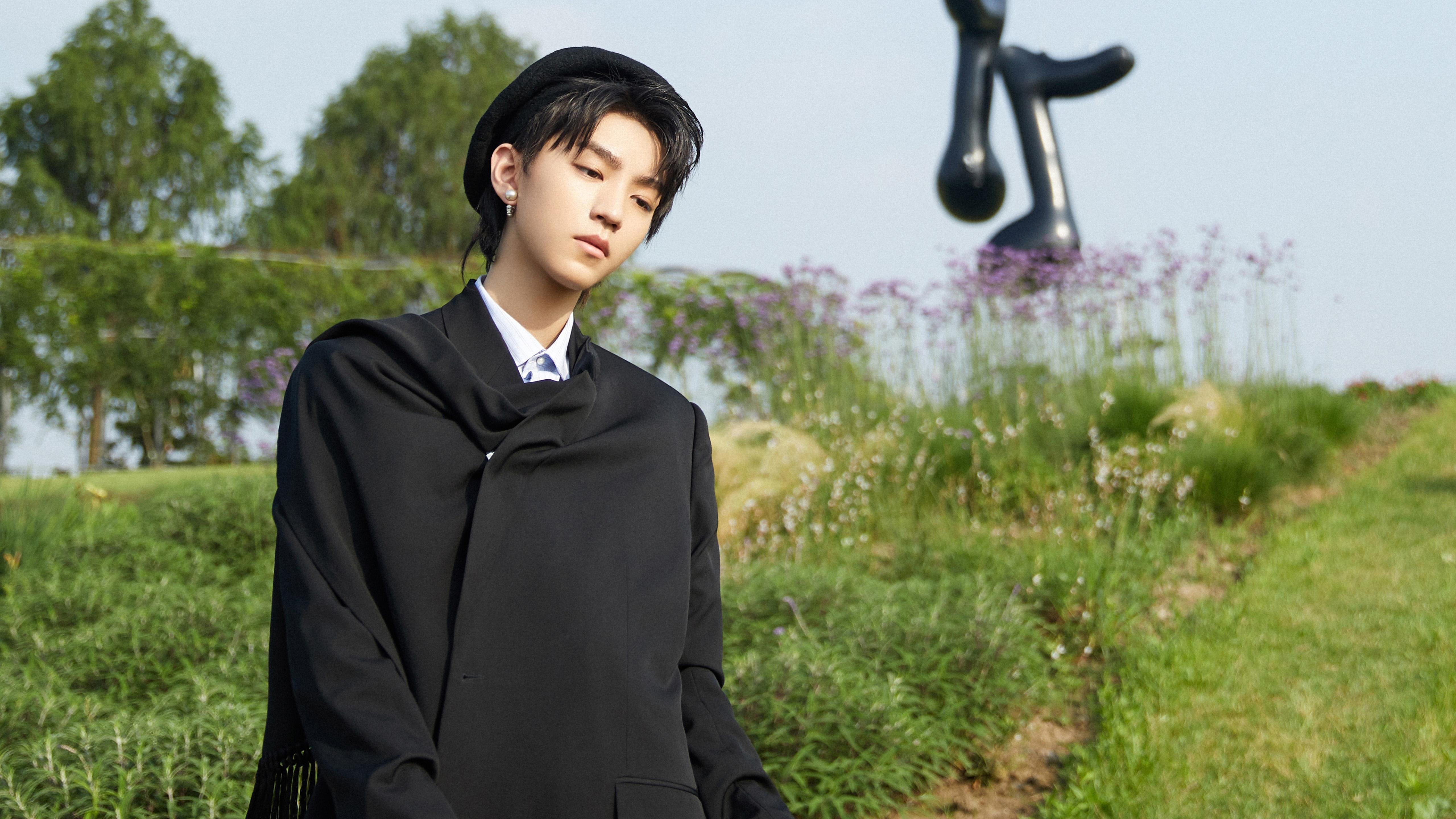 随机青少年足球科技创新平台正式启动，打造未来足球生态，青少年足球发展论坛